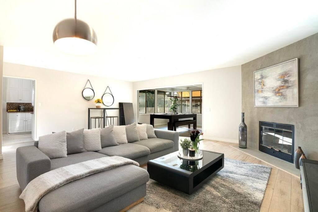 לוס אנג'לס Large Home With Pool + Jacuzzi מראה חיצוני תמונה