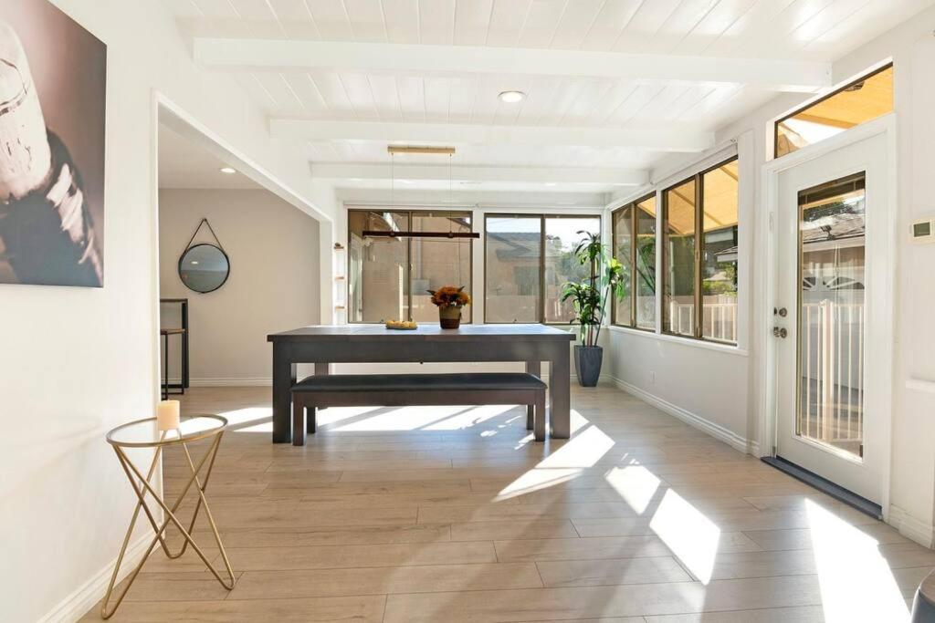 לוס אנג'לס Large Home With Pool + Jacuzzi מראה חיצוני תמונה